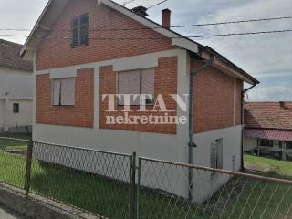kuće   Beograd  Mladenovac okolina    Nikole Pašiča