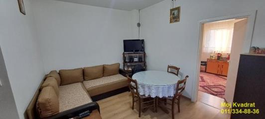 kuće   Stara Pazova  -    Omladinska