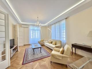 Kneza Miloša    stanovi   Beograd    stanovi   Beograd  Savski venac lokacija    Kneza Miloša