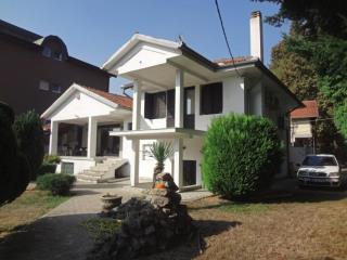 Miljakovačka šuma    kuće   Beograd    kuće   Beograd  Miljakovac    Miljakovačka šuma